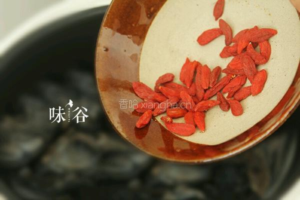 首乌乌鸡汤的做法图解5