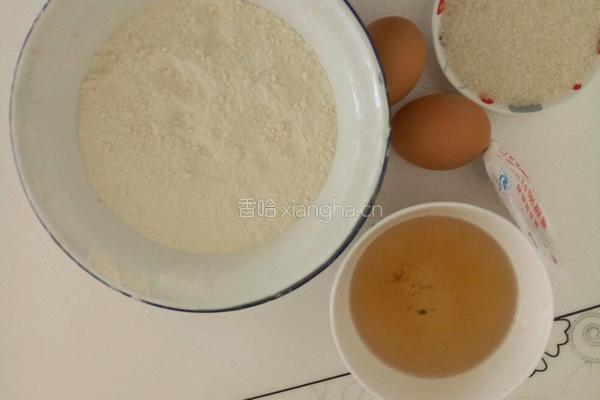 香脆小麻花的做法图解1