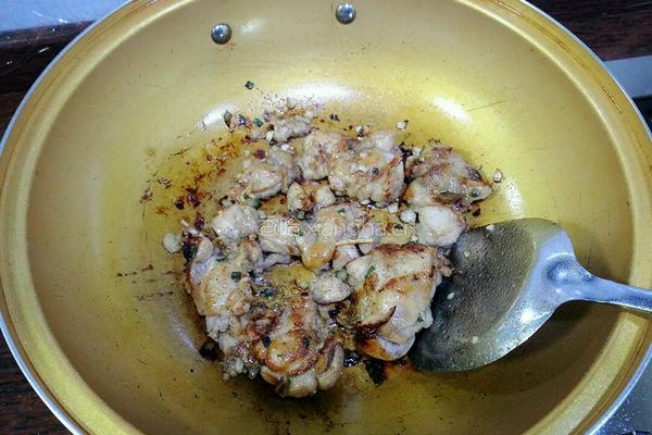 蜜汁鸡腿肉的做法图解3