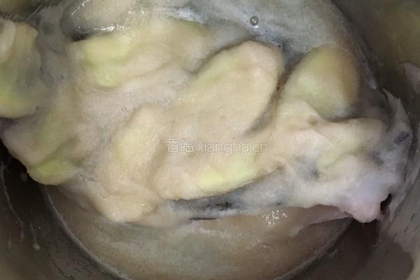 雪梨汁炖鱼的做法图解5