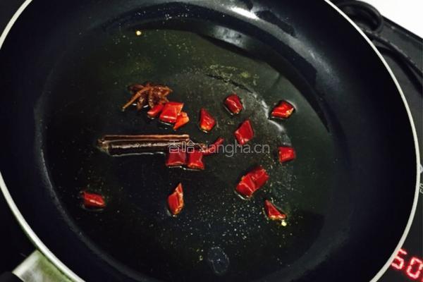 莴笋烧肉的做法图解3