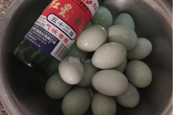 自制咸鸭蛋的做法图解3
