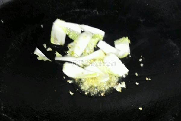 白菜炒豆腐的做法图解3
