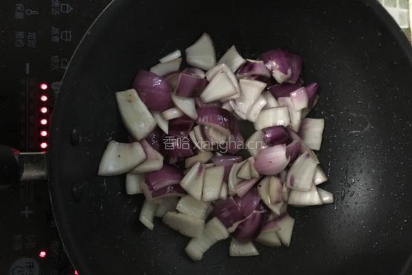紫洋葱炒肉的做法图解5