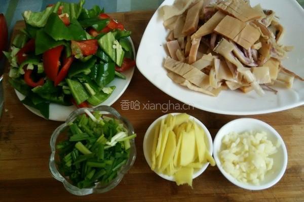 青椒鱿鱼的做法图解4