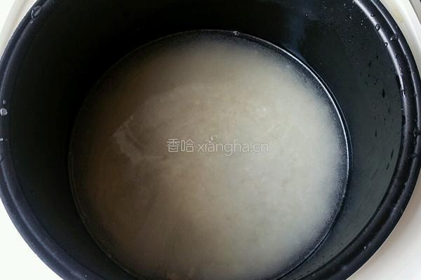 豌豆胡萝卜焖饭的做法图解2