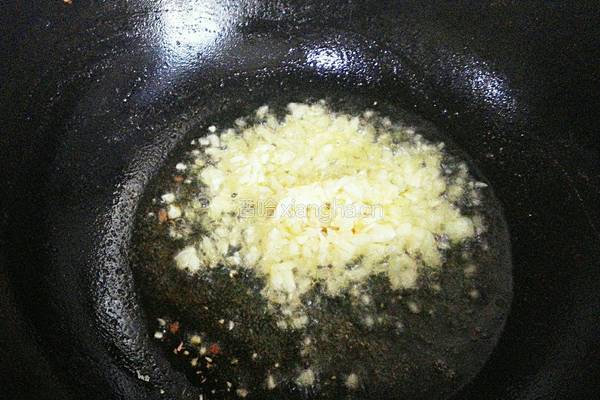 蒜茸粉丝娃娃菜的做法图解3