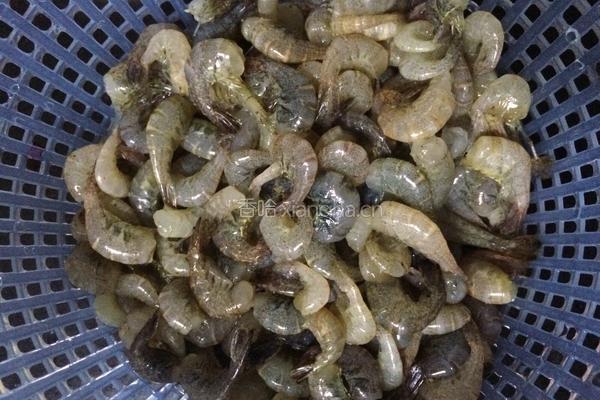 韭菜炒河虾的做法图解1