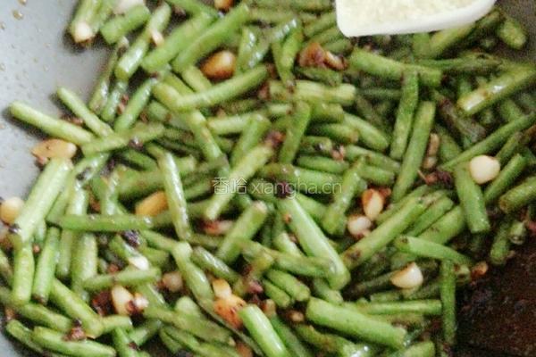 蒜香煸豆角的做法图解11
