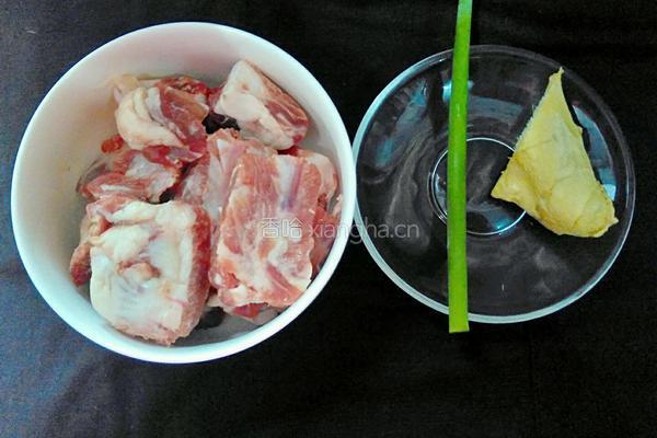 家常红烧排骨的做法图解1