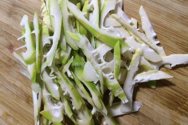 韭菜炒竹笋的做法图解2