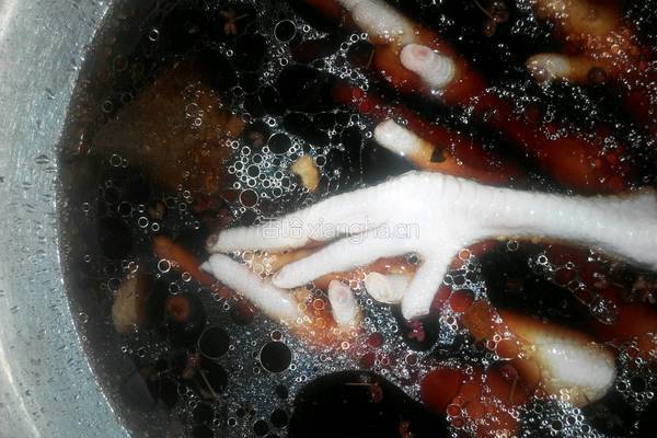 卤鸡脚的做法图解6