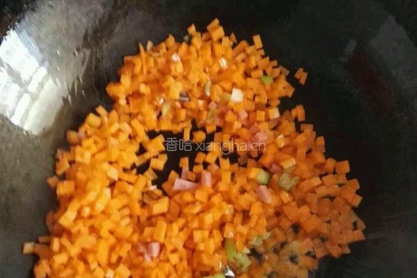 什锦炒饭的做法图解4