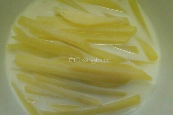 炸薯条的做法图解2