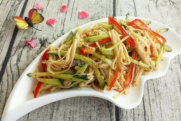 黄瓜拌金针菇的做法图解4
