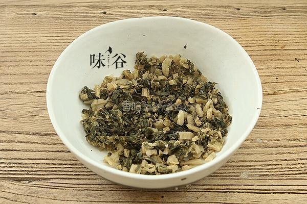 家常梅菜扣肉的做法图解3