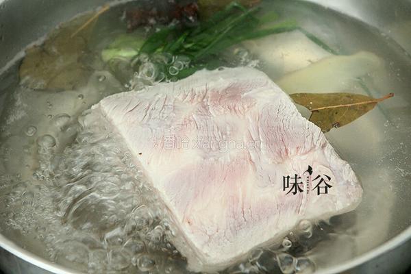 家常梅菜扣肉的做法图解4