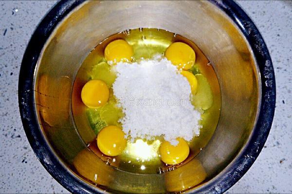 法式全蛋海绵蛋糕的做法图解2
