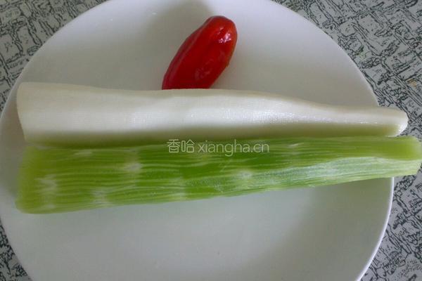 莴笋炒山药的做法图解1