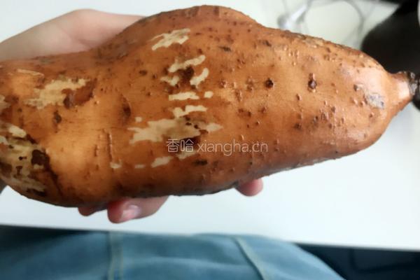 微波炉烤红薯的做法图解2