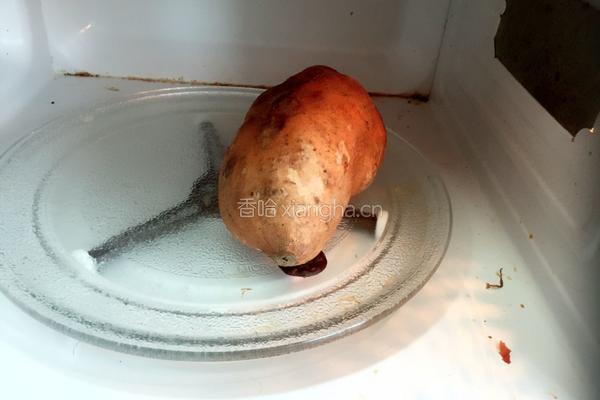 微波炉烤红薯的做法图解5