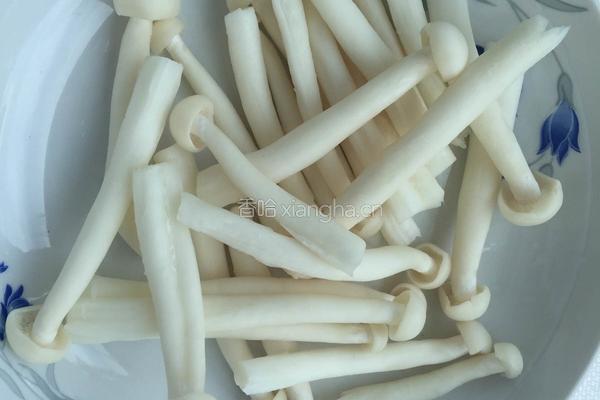 鲜菇炒白菜心的做法图解1