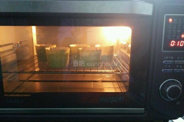 巧克力熔岩蛋糕的做法图解10