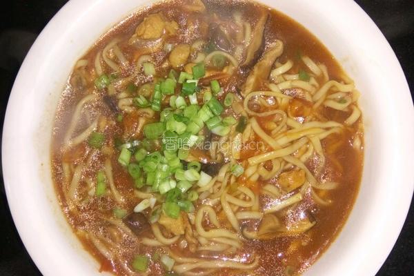 香菇鸡丝面的做法图解3
