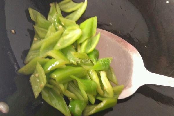 青椒牛肉的做法图解3