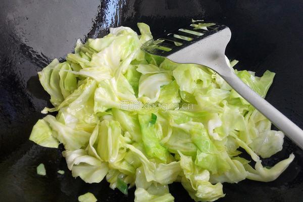 西红柿炒卷心菜的做法图解5