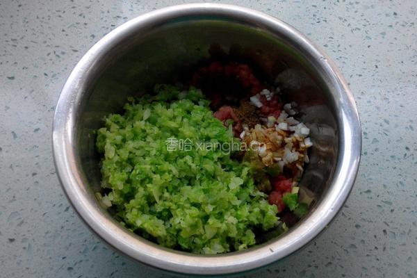 卷心菜肉包子的做法图解3