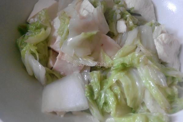 白菜炖豆腐的做法图解4
