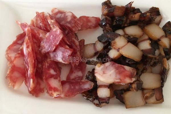 电饭煲腊味煲仔饭的做法图解2
