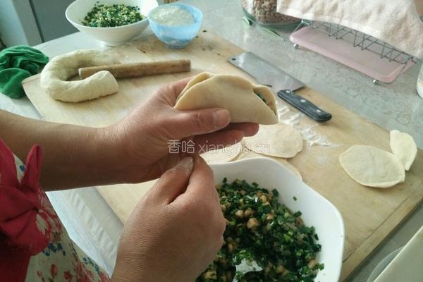韭菜豆腐水煎包的做法图解11