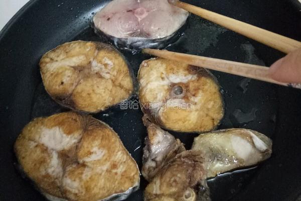 煎鱼块的做法图解5