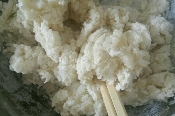 煎蛋葱油饼的做法图解2