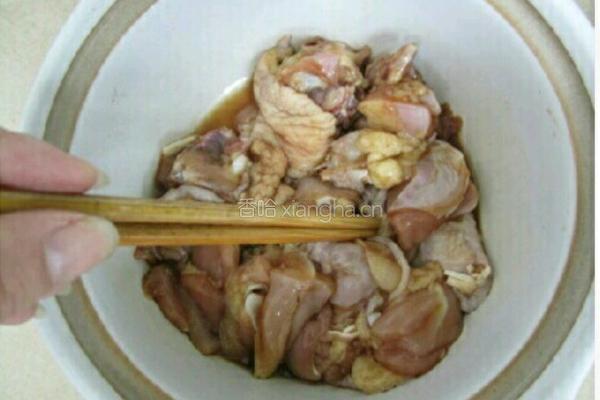 土豆焖鸡肉的做法图解4