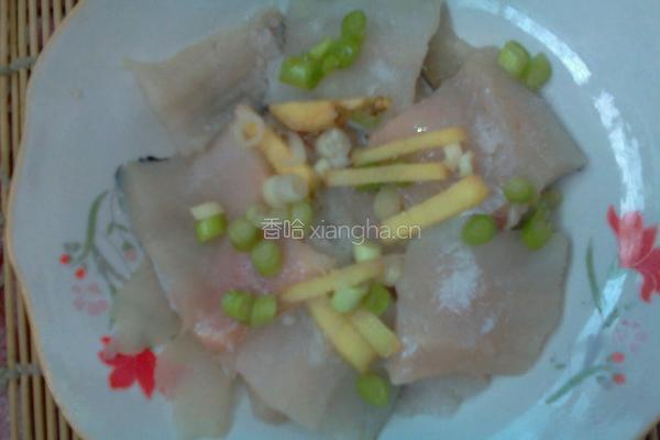 炸鱼块的做法图解2
