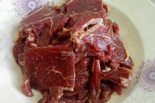 洋葱牛肉的做法图解2