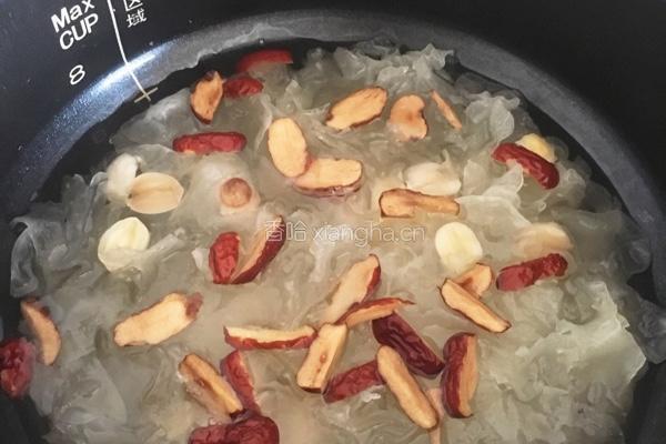 银耳羹的做法图解7