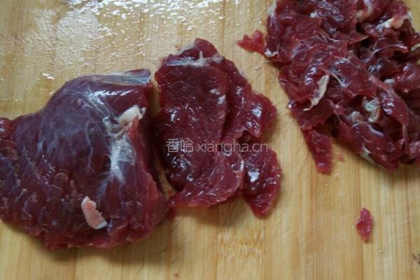 家常炒牛肉的做法图解1