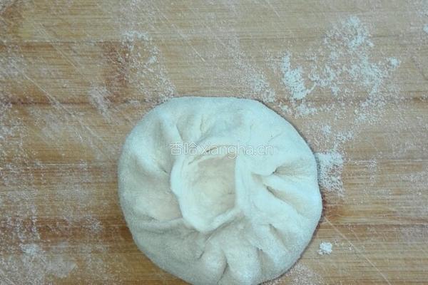 槐花韭菜鸡蛋包子的做法图解20