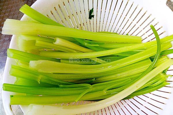 糖果蒸饺（芹菜猪肉馅儿）的做法图解7