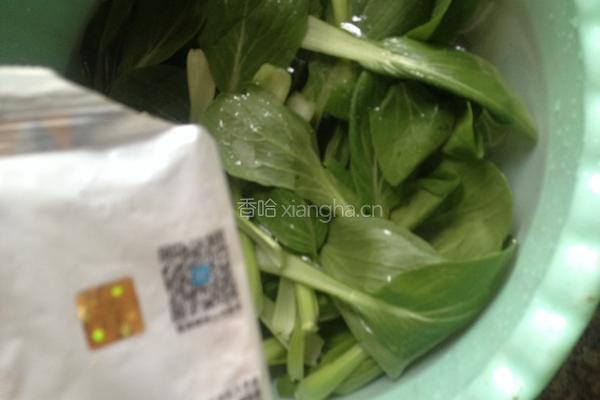 生炒油菜的做法图解1