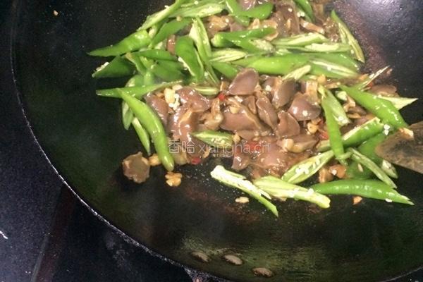 辣炒鸡胗的做法图解11