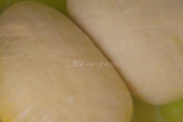 自创…豆沙卷的做法图解1