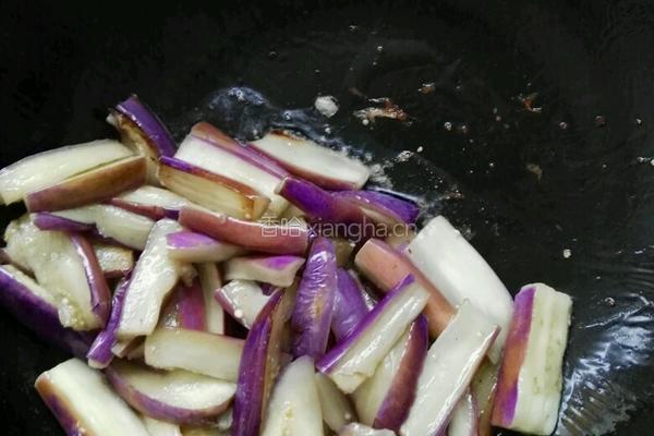茄子炒辣椒的做法图解4