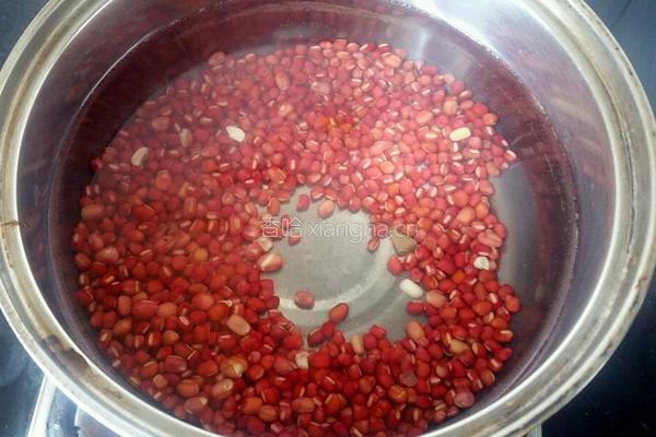 红豆牛奶冰沙的做法图解2