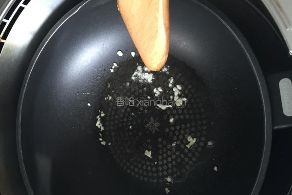 土豆青豆海鲜菇炒里脊肉的做法图解2