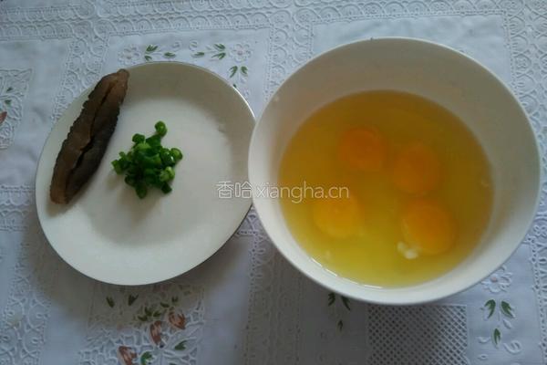 海参蒸蛋羹的做法图解1